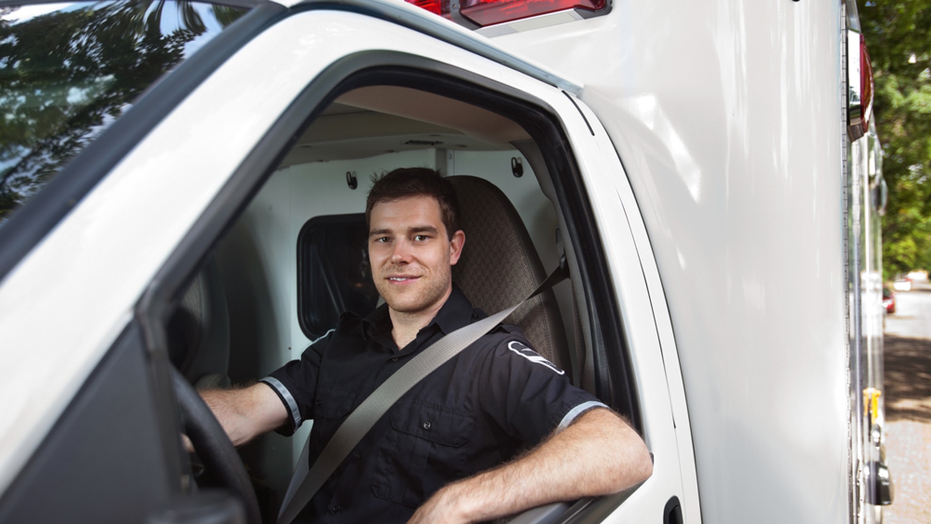 StreetEagle’s EMS fleet management toolset keeps drivers safe